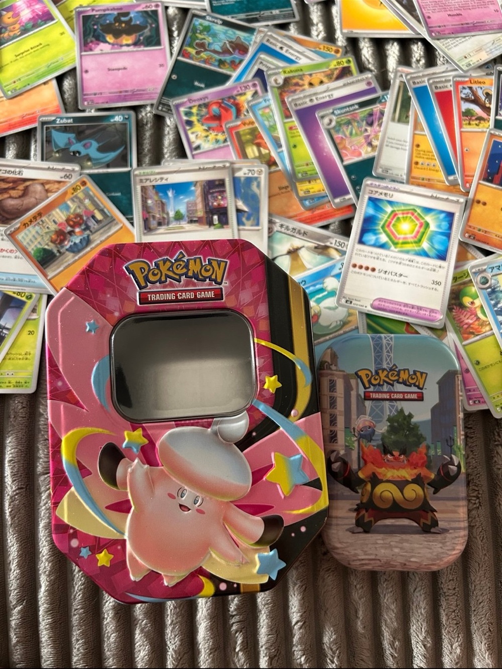 Pokémon card lot + Tins